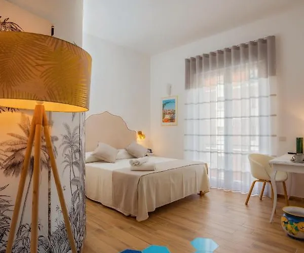La Serenata Luxury مايوري