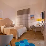 La Serenata Luxury 4*