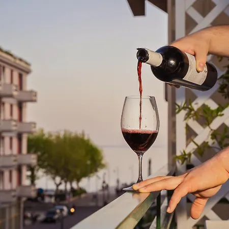 Bed & Breakfast La Serenata Luxury 4*