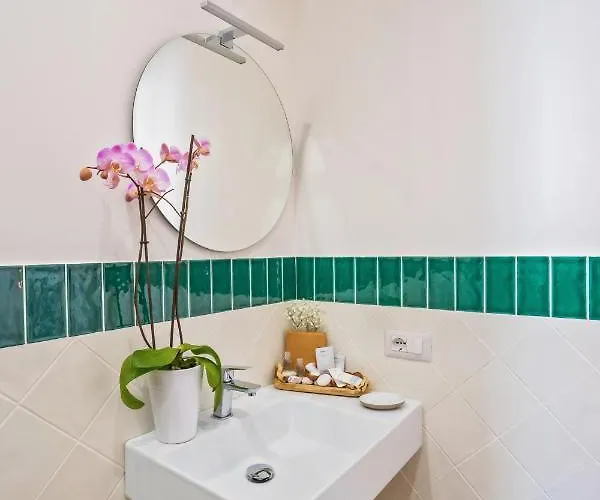 La Serenata Luxury Bed and breakfast 4*