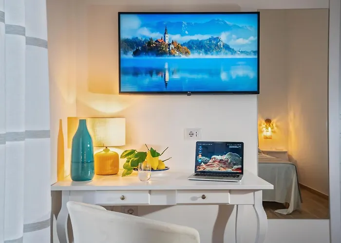 La Serenata Luxury 4*